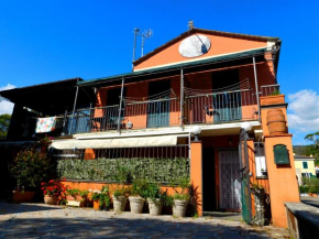 La casa rosa! Levanto